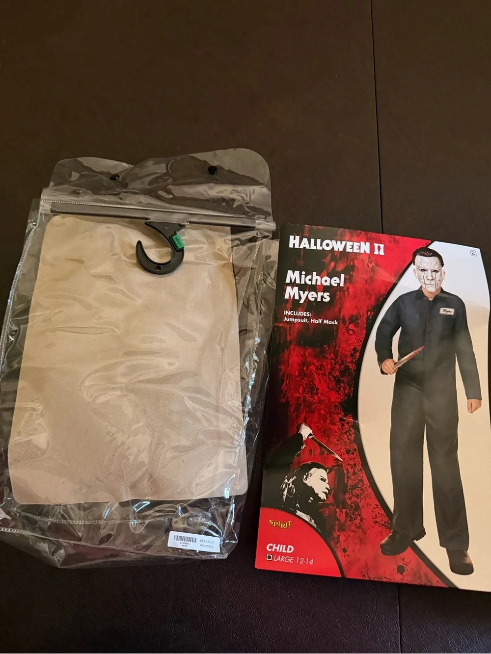 Halloween II Michael Myers Child Costume - Black & Beige - Picture 3 of 6